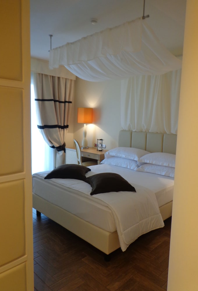 Double or Twin Room, Balcony photo 3