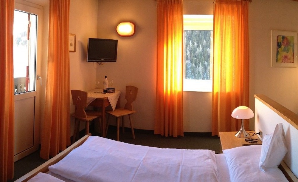 Comfort Double Room, Balcony photo 2