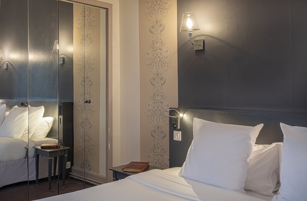 Superior Double Room - Photo 3
