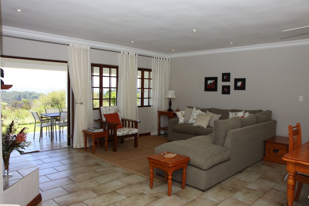 Cottage, Garden Area (5 Sleeper) - Photo 8