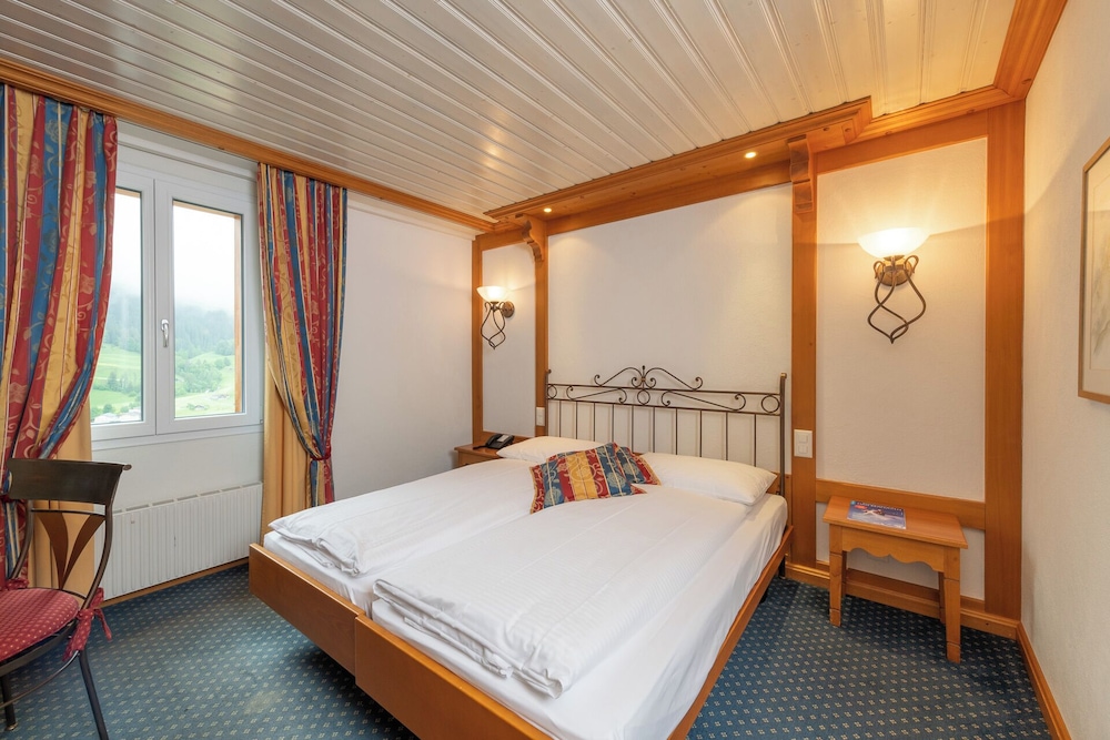 Comfort Double Room (with separate sofa area) - Photo 6