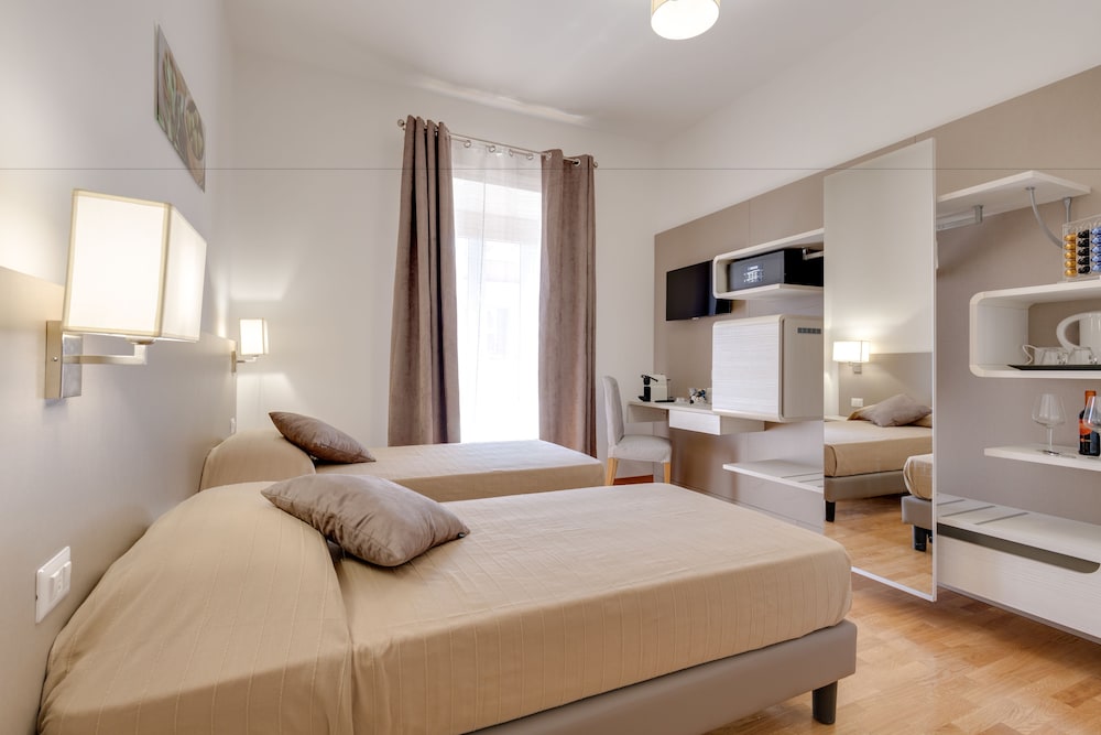 Executive Double or Twin Room, Balcony photo 1