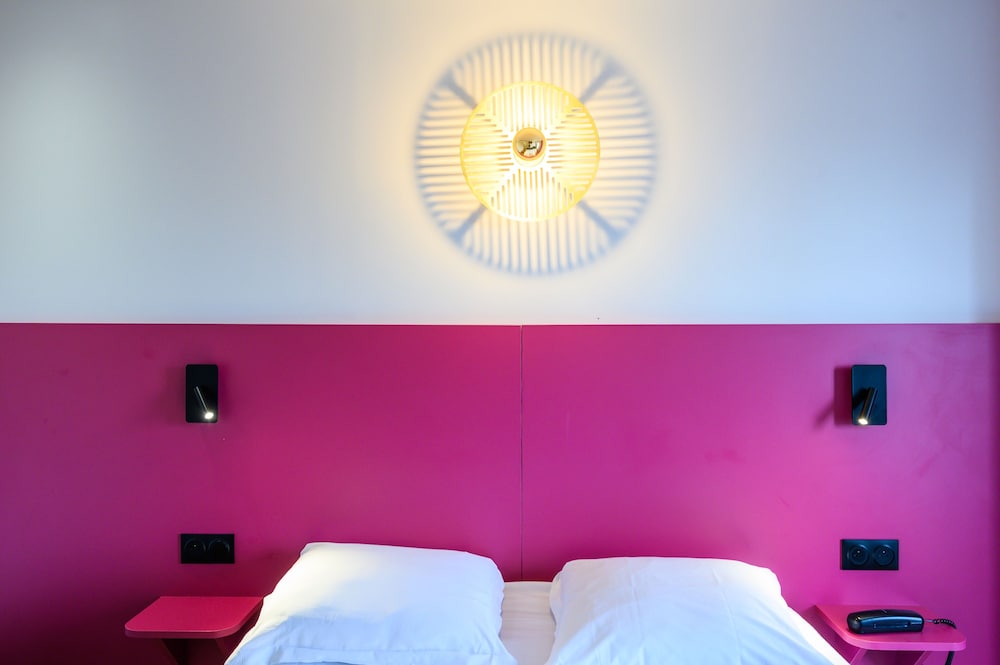 Double Room thumbnail 6