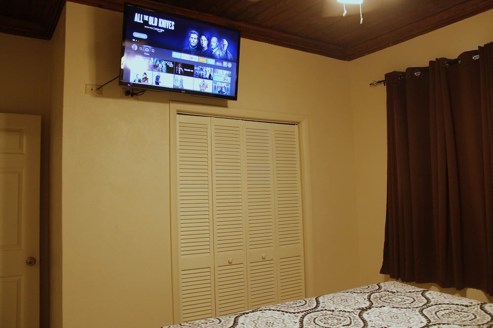 Family Apartment, 2 Bedrooms (Tamarind) photo 2