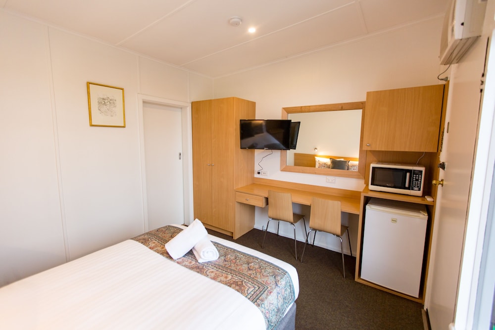 Economy Double Room photo 1