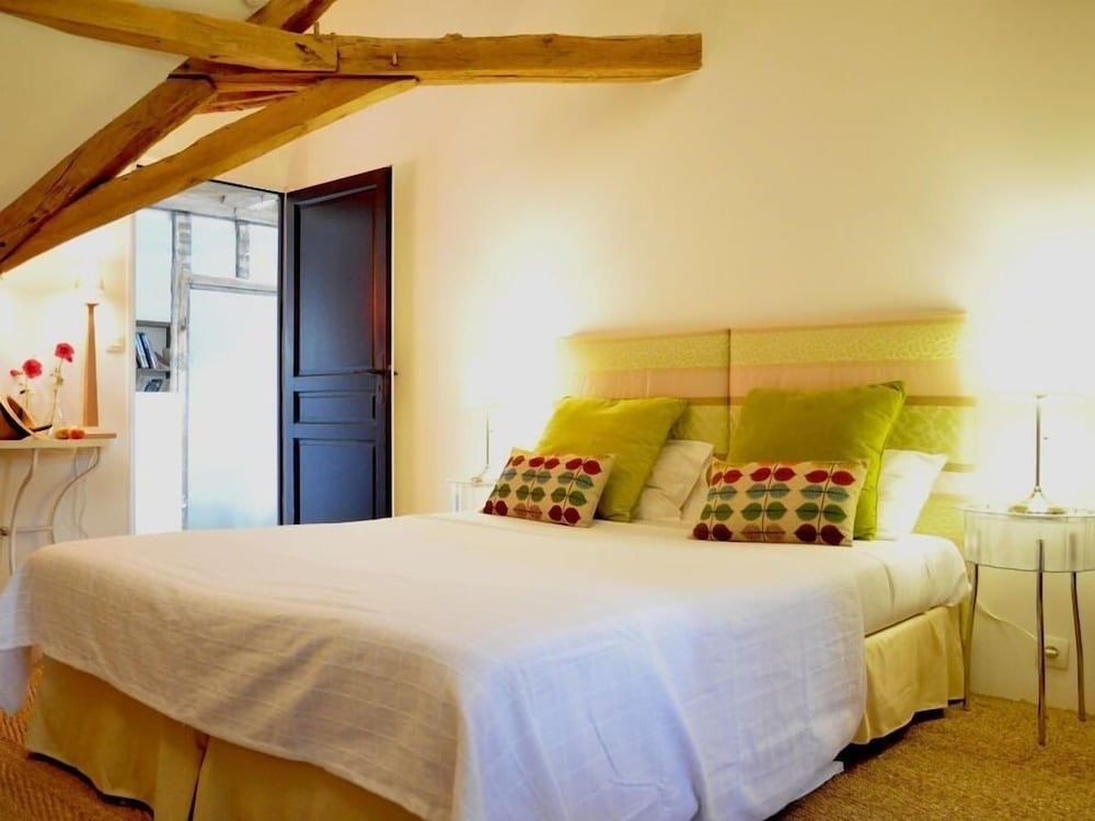 Superior Double Room, Private Bathroom, River View (Chambre Tilleul) photo 1