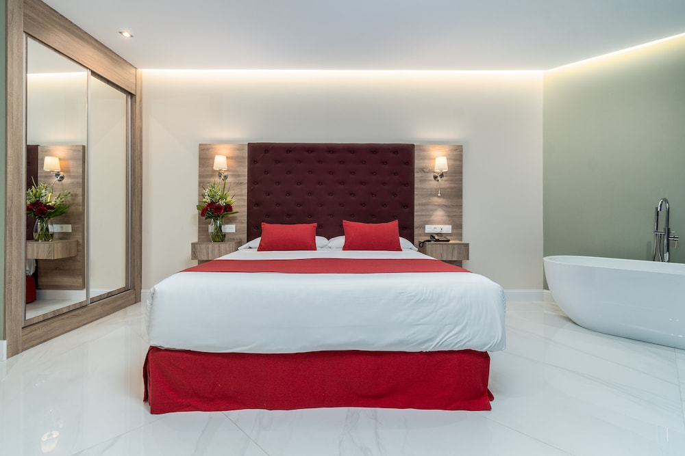 Junior Double Room, 1 Queen Bed - Photo 9