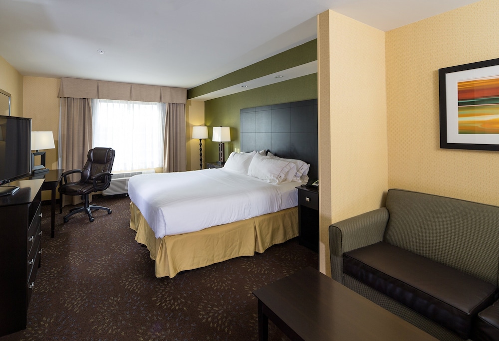 Suite, 2 Queen Beds, Accessible, Non Smoking photo 2