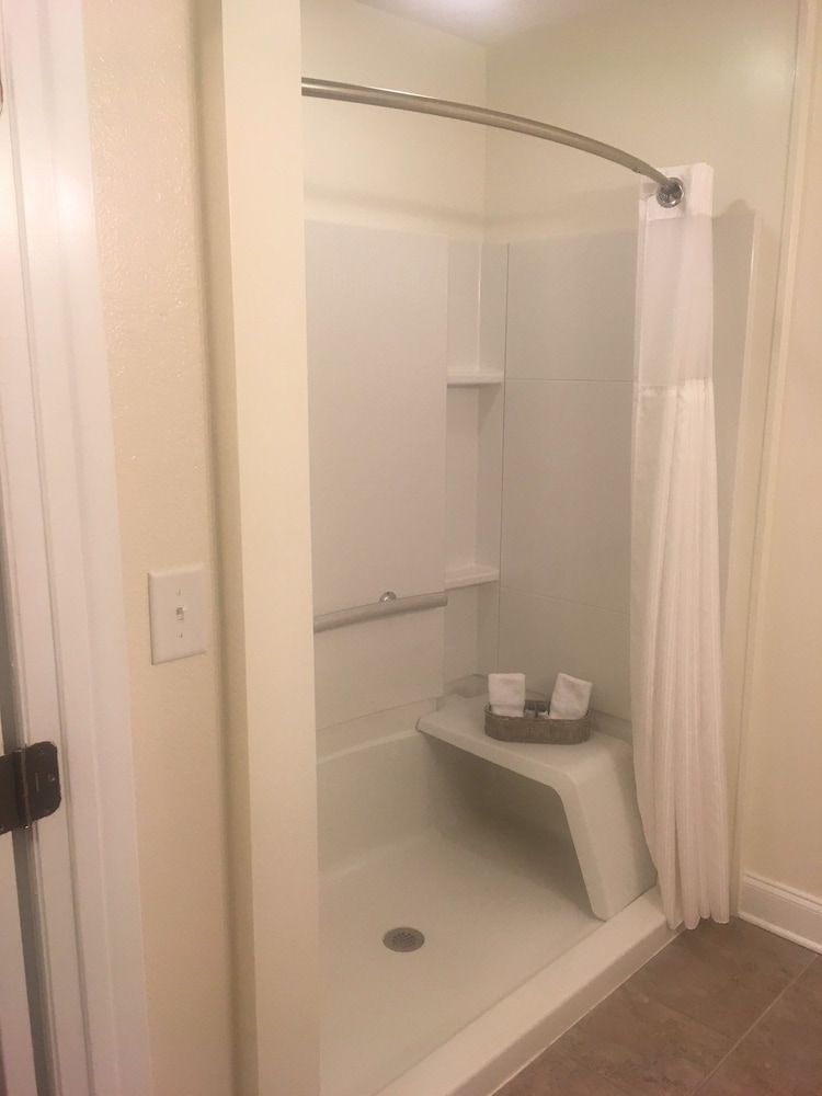 Standard Suite, 1 King Bed with Sofa bed, Accessible