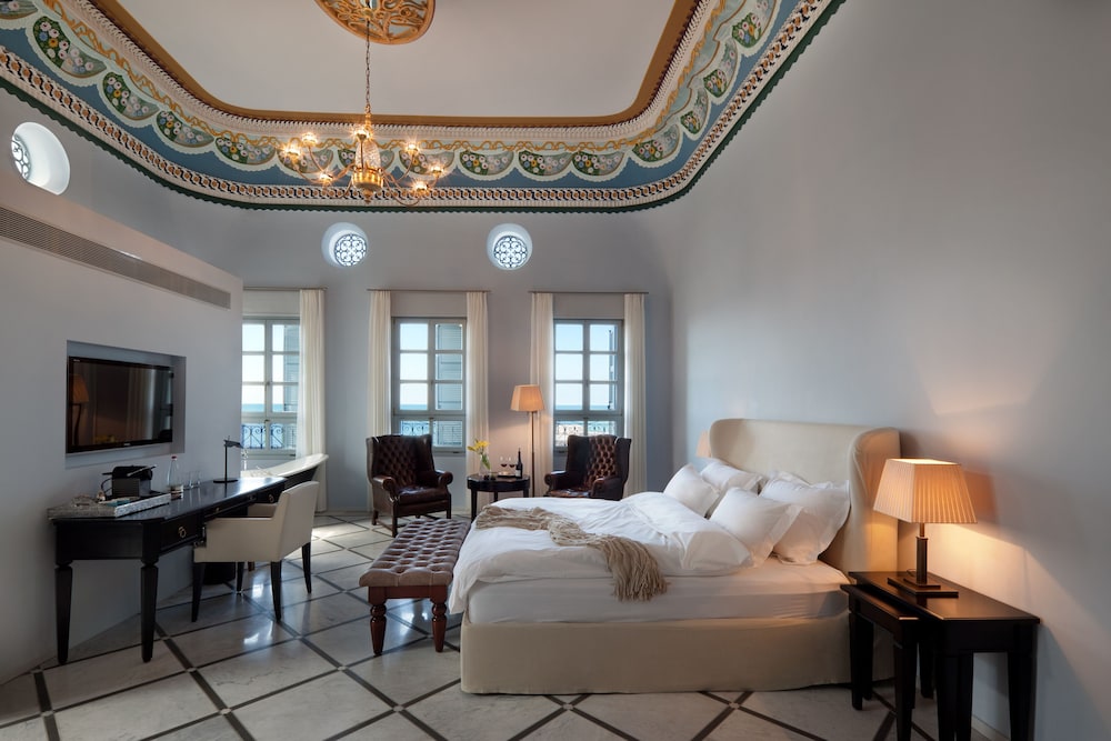 Presidential Suite