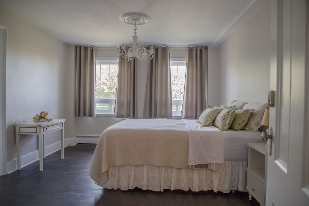 Deluxe Double Room, 1 Queen Bed, Kitchen