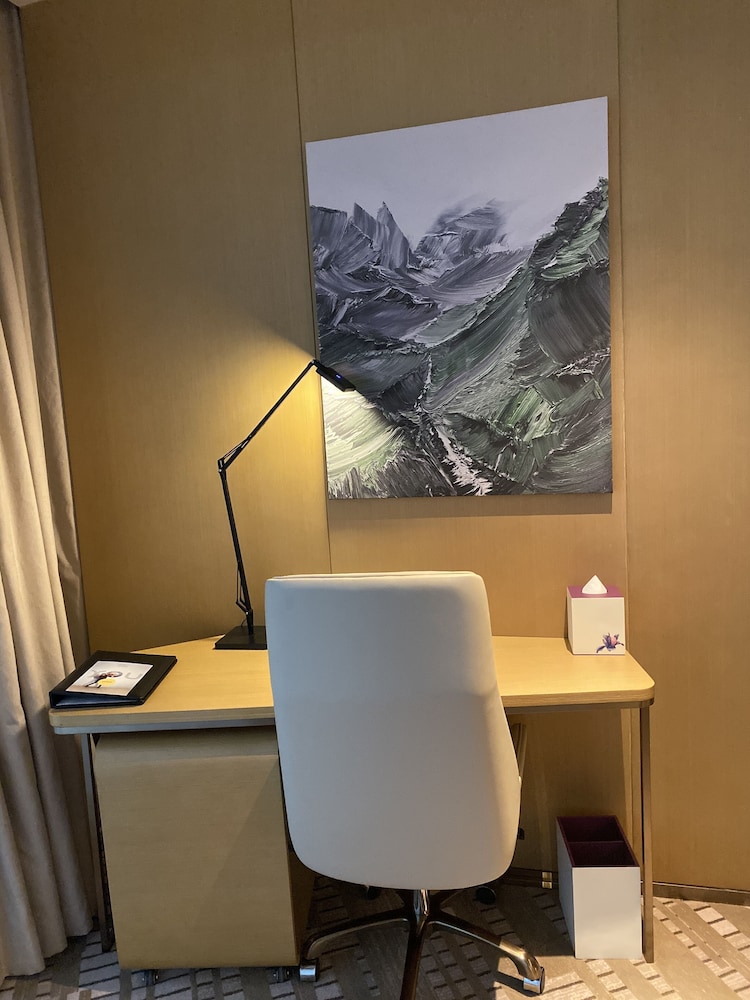 Standard King Room - Photo 2