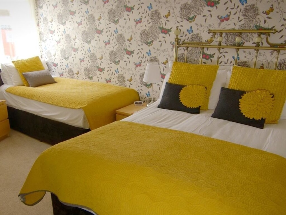 Suite, Ensuite (Sleeps 3) photo 3