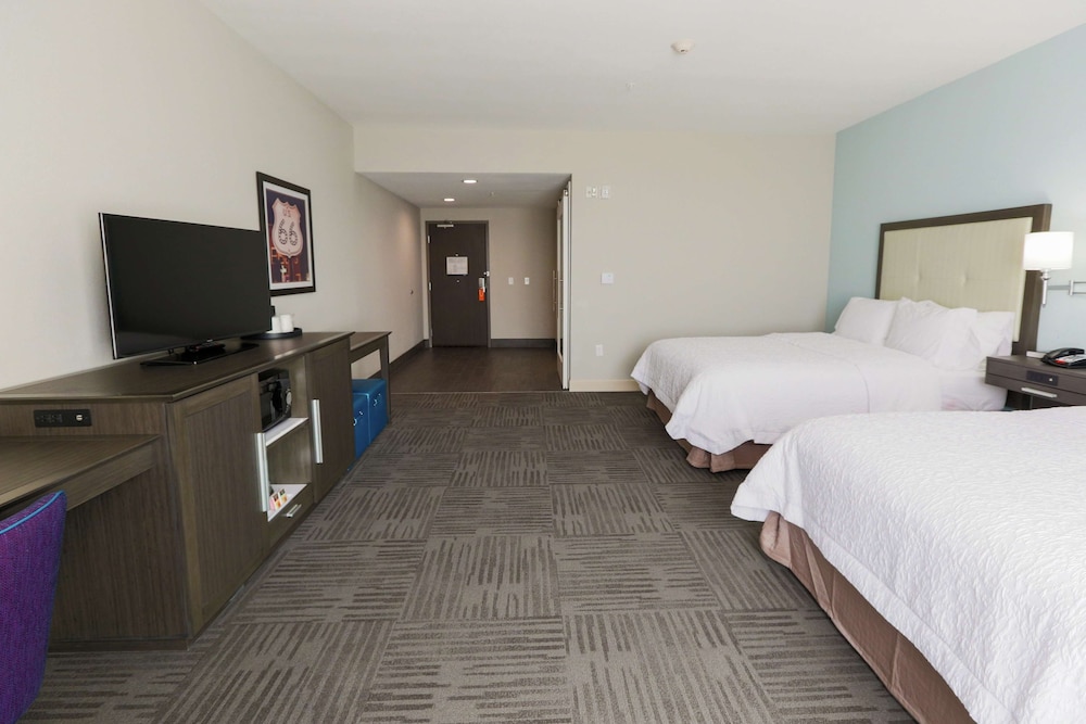 Room, 2 Queen Beds, Accessible, Bathtub (Mobility & Hearing) photo 1