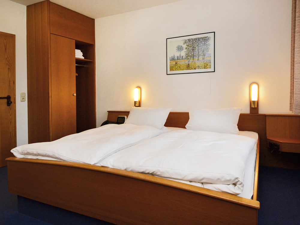 Economy Double Room photo 1