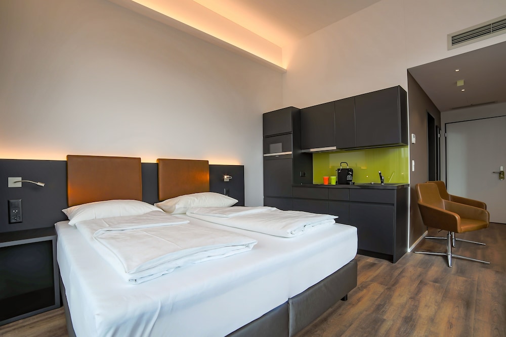Deluxe Apartment, City View