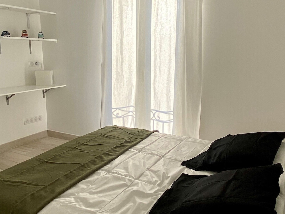 Apartment, 1 Bedroom (Ground & Upper floor) - Photo 9