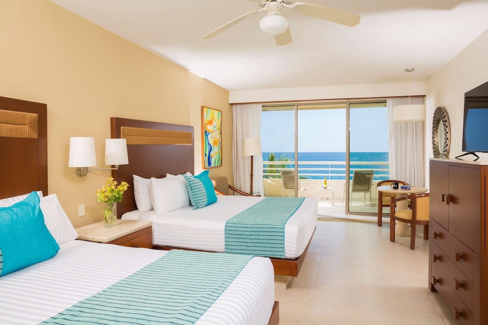 Premium Room, Beach View (Premium Level)