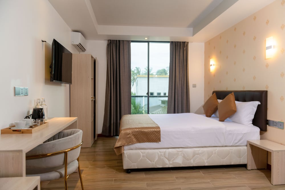 Deluxe Double Room - Photo 17
