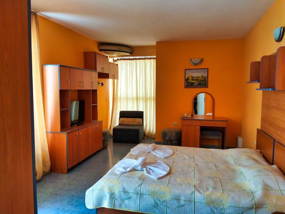 Standard Double Room, Balcony, Sea View photo 2