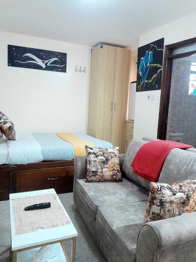 Classic Studio Suite, City View