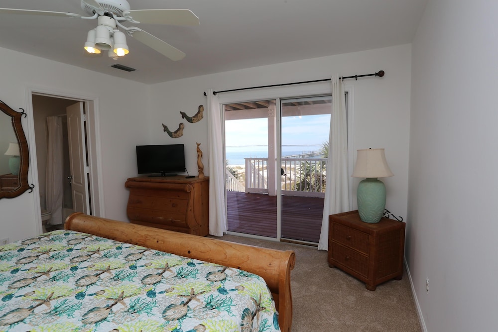 House, Multiple Beds (Amethyst Cove) photo 1