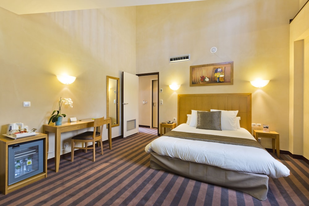 Standard Double Room, Courtyard Area photo 2