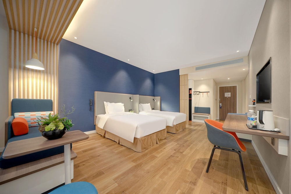 Standard Room, 2 Twin Beds, River View - Photo 2