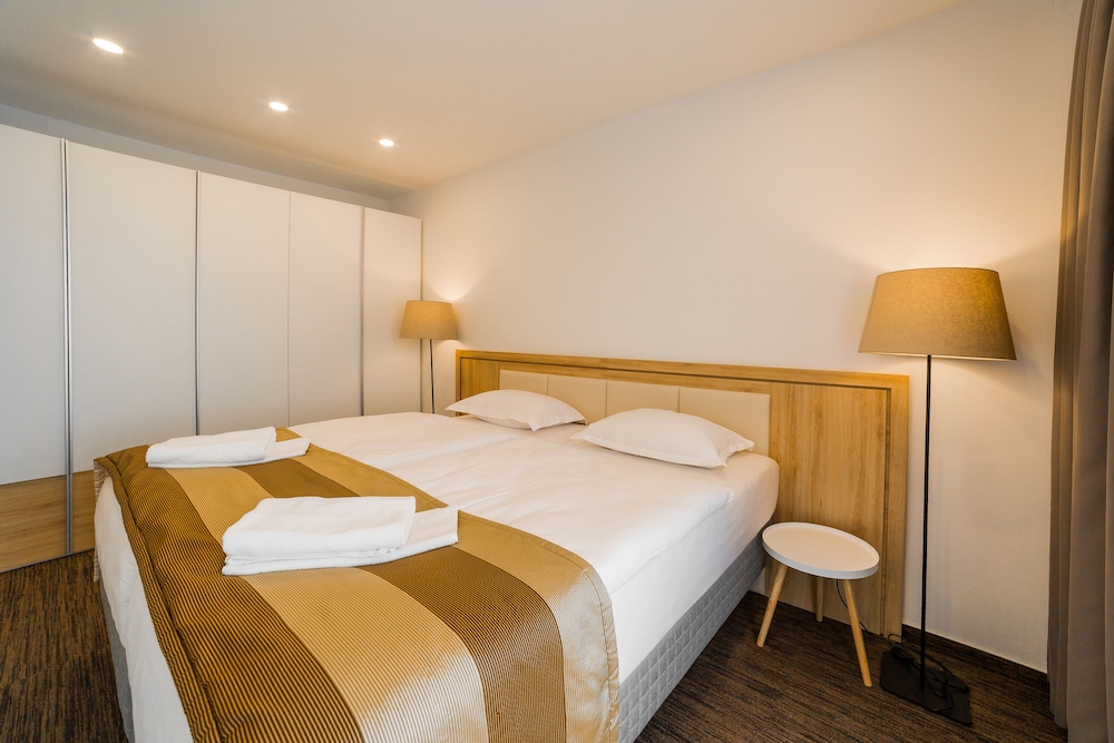 Comfort Suite photo 2