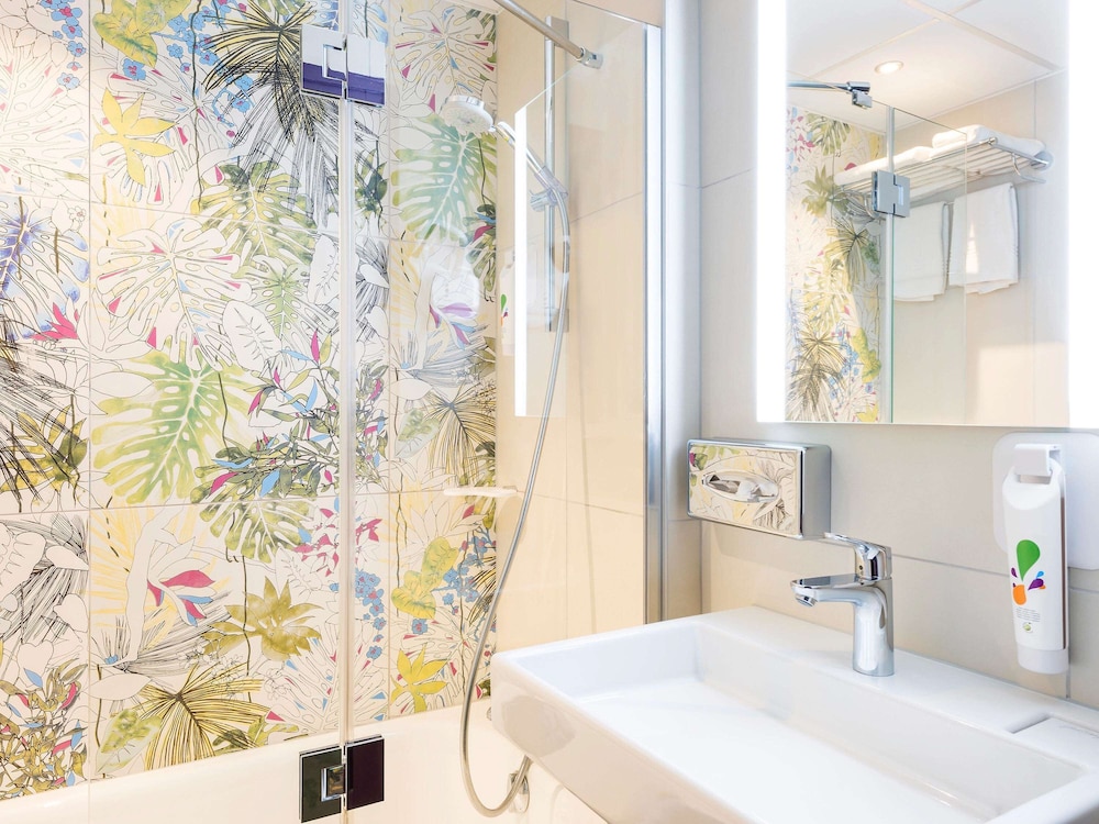 Standard Twin Room, 2 Twin Beds - Photo 4