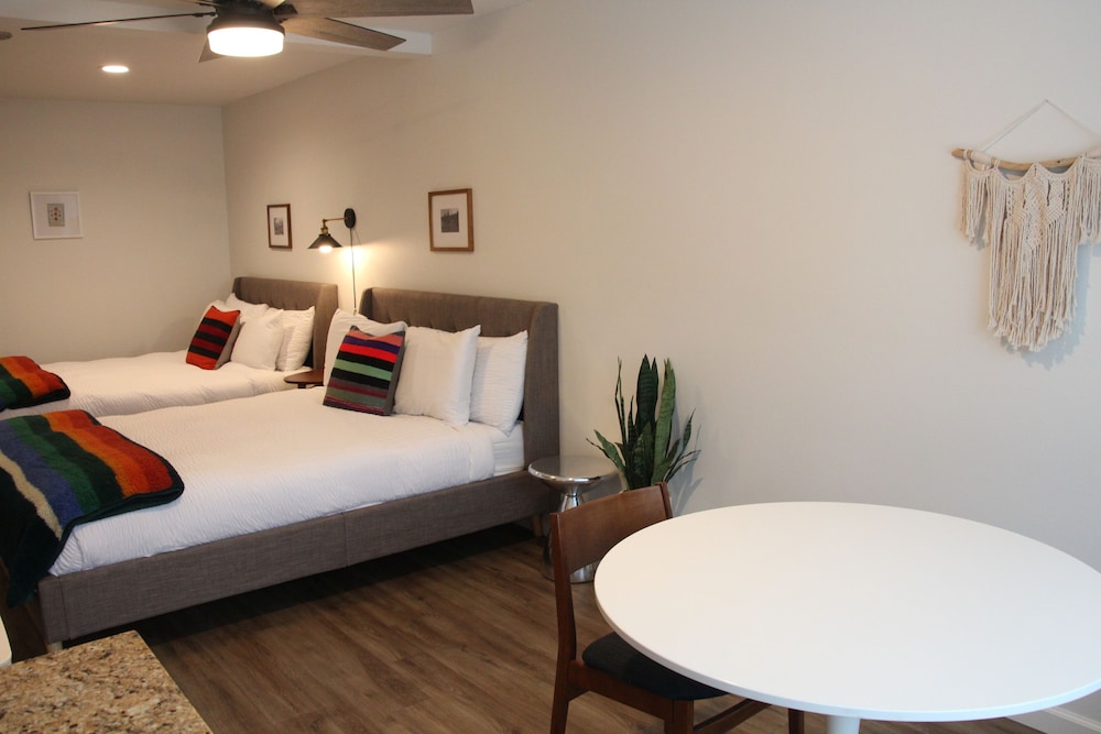Family Penthouse photo 2