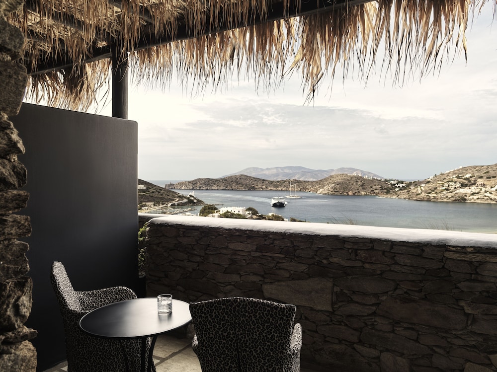 Superior Suite, Sea View - Photo 6