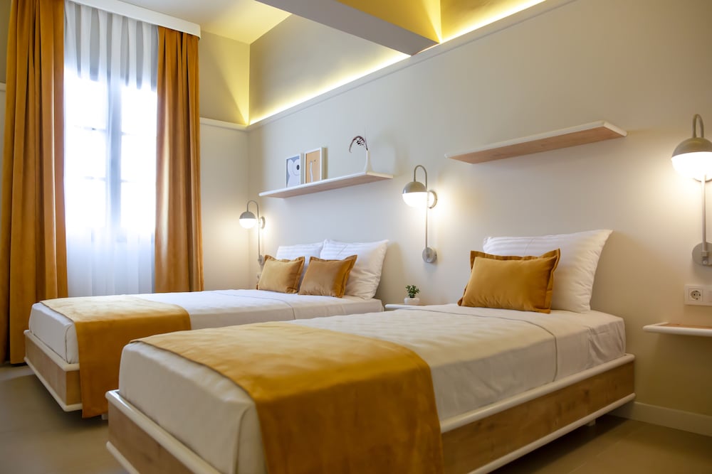 Standard Triple Room - Photo 1