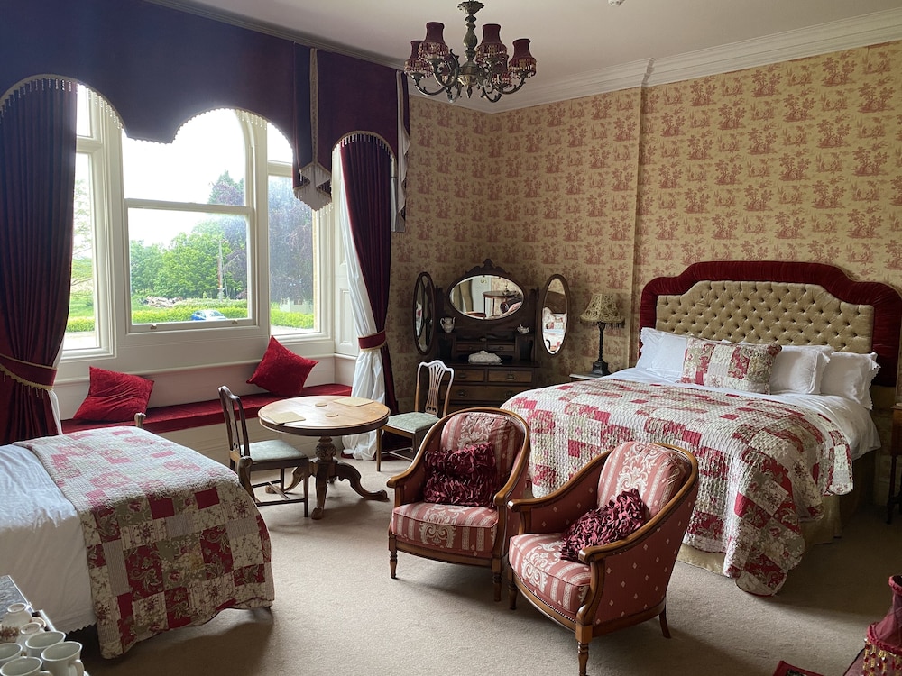 Family Quadruple Room