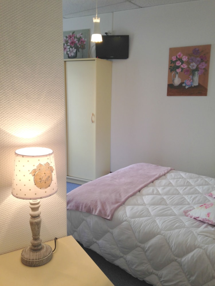 Standard Double Room photo 2