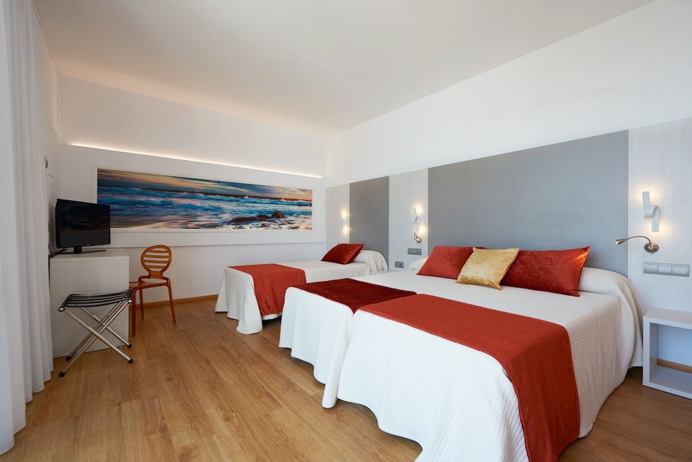 Standard Triple Room - Photo 2