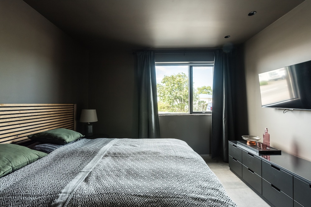 Standard House photo 2