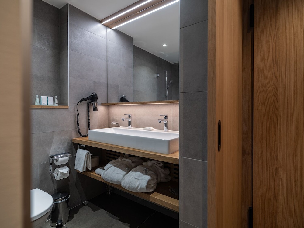 Deluxe Double Room with Matterhorn View