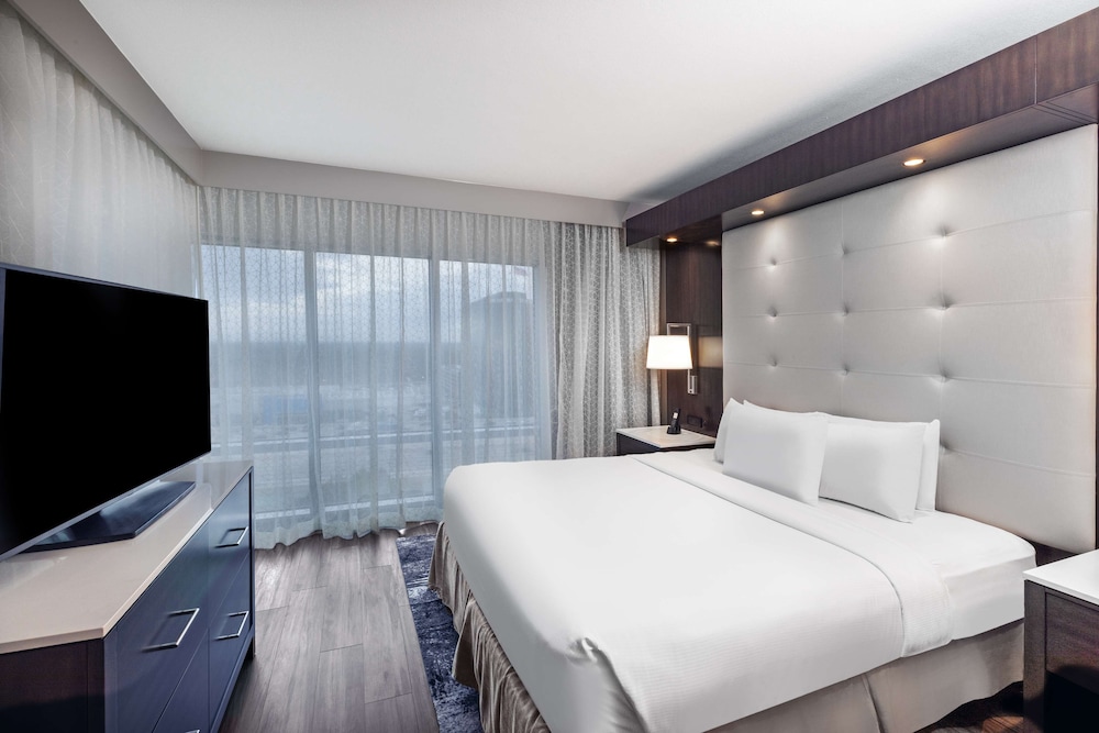 Suite, Accessible, Non Smoking photo 2