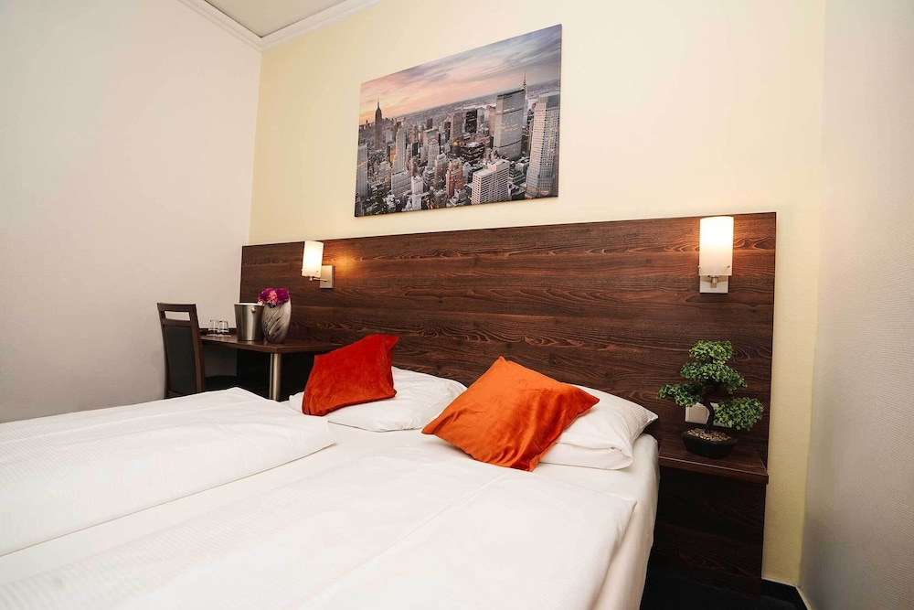 Double Room - Photo 17