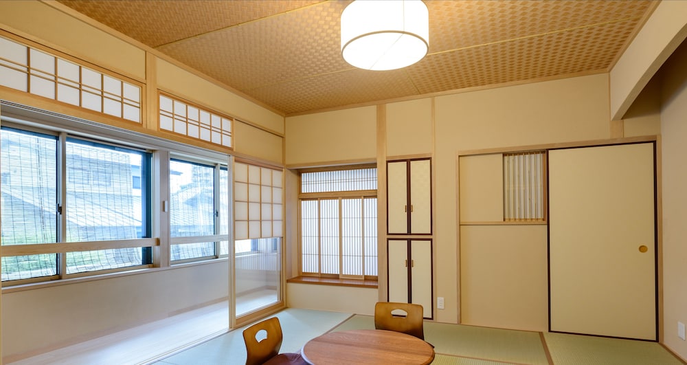 Premier Room