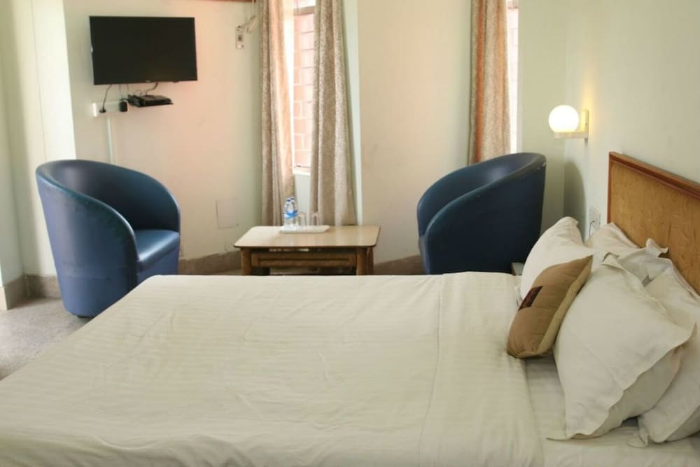 Premium Double or Twin Room photo 2