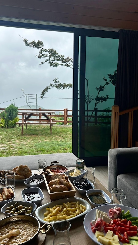 Basic Bungalow, Mountain View photo 2