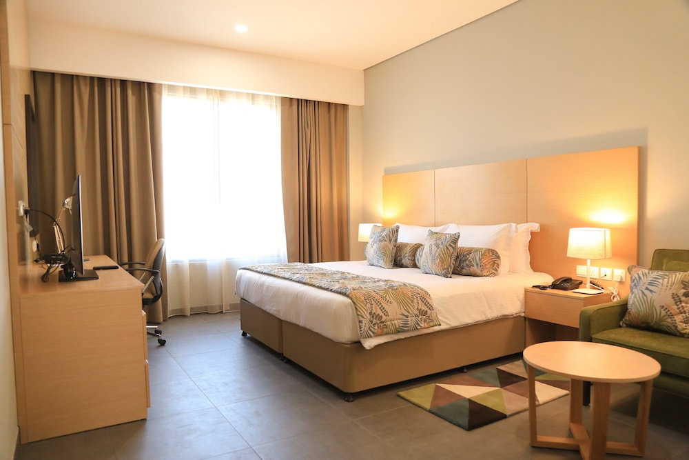 Deluxe Room, 1 King Bed, Non Smoking, City View (Air conditioning)