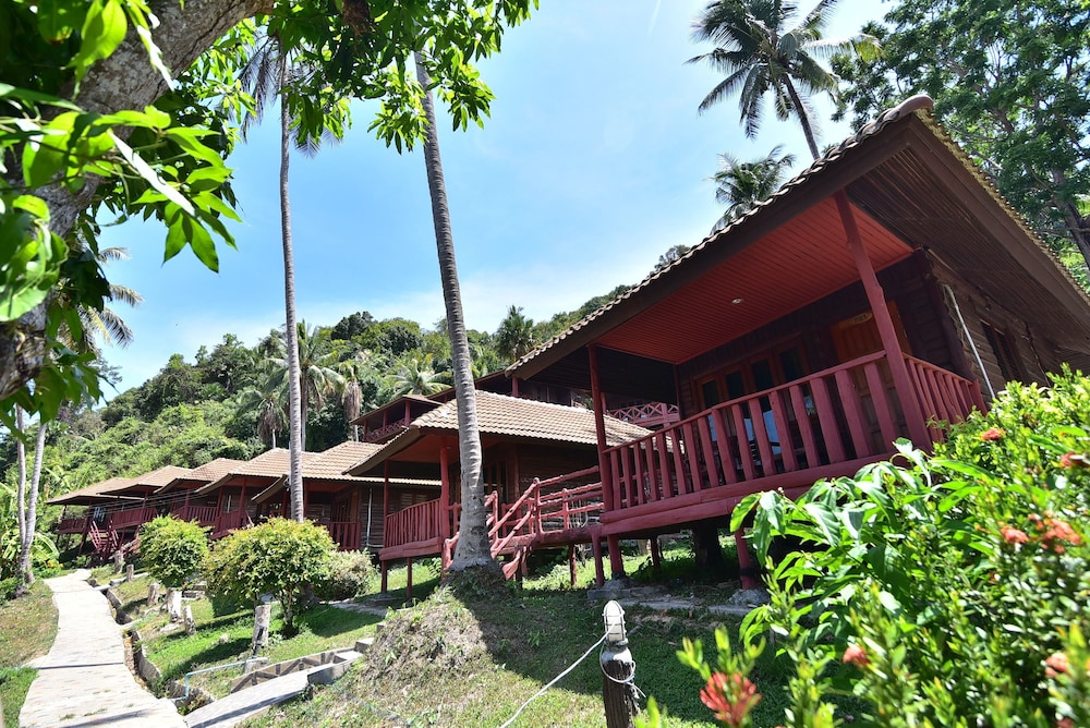 Bungalow, Garden Area photo 2