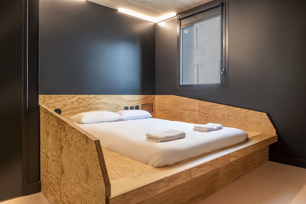 Private Ensuite Double Bedroom - Photo 1