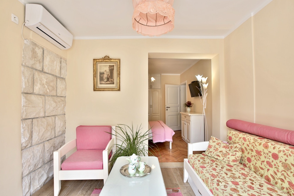 Romantic Double Room - Photo 20