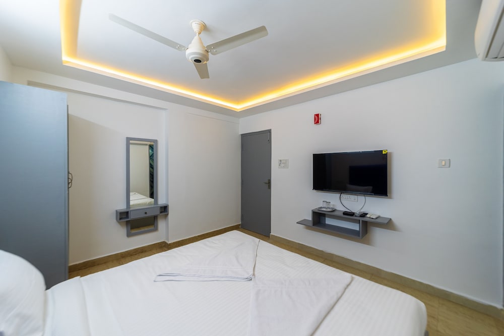 Deluxe Room - Photo 3