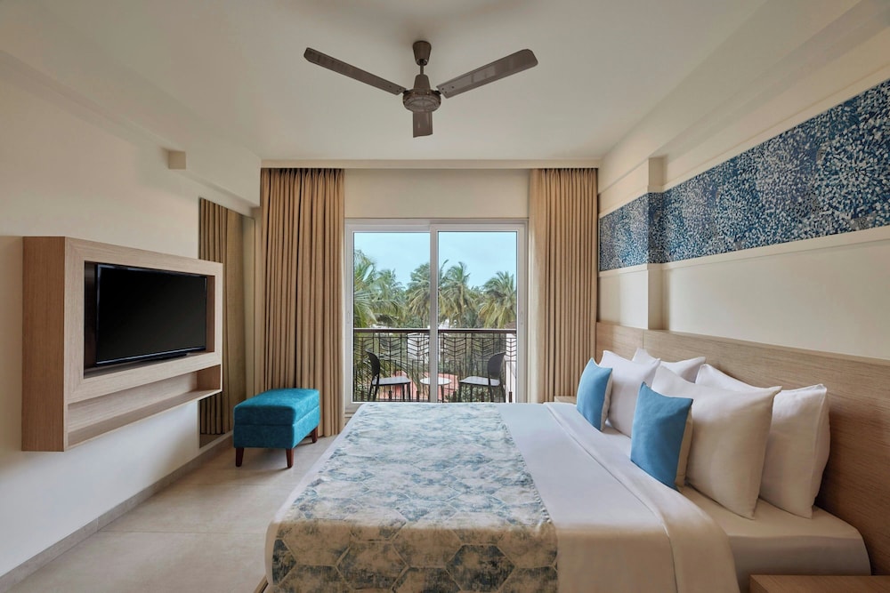 Suite, 1 Queen Bed (View) - Photo 1