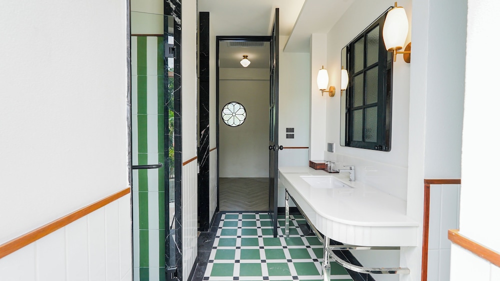 Sol Two-bedroom Lagoon Suite Villa (Up to 8) (Free Drop-off Airport Transfer) - Photo 9
